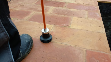 Detecció de fuites d'aigua en piscines
