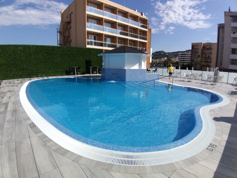 Piscinas del Hotel Maria del Mar (Girona)